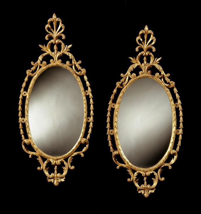 A PAIR OF GEORGE III OVAL GILTWOOD MIRRORS | MasterArt